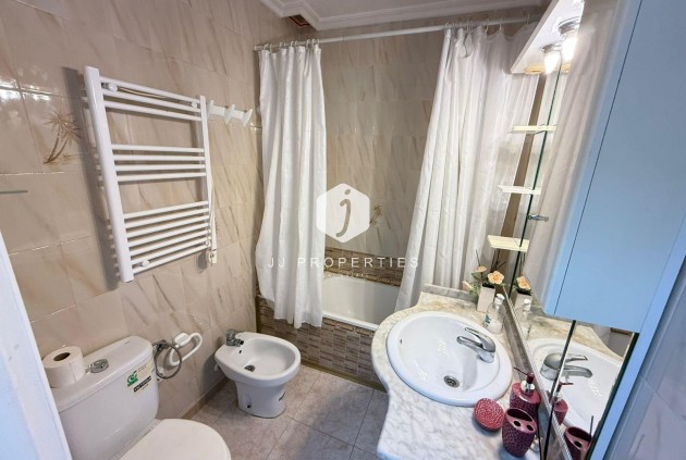 Tweedehands - Chalet -
Torrevieja - Calas blanca