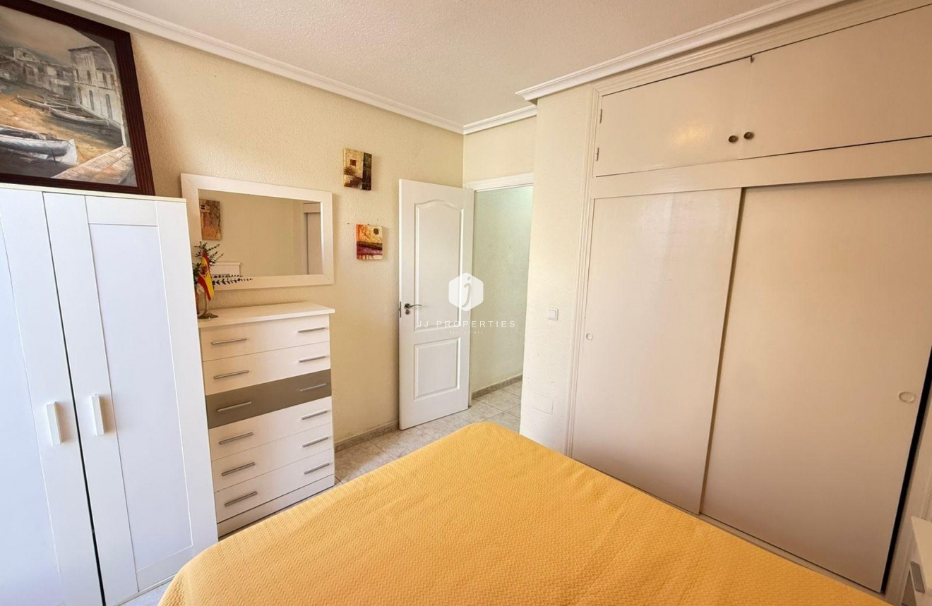 Tweedehands - Chalet -
Torrevieja - Calas blanca