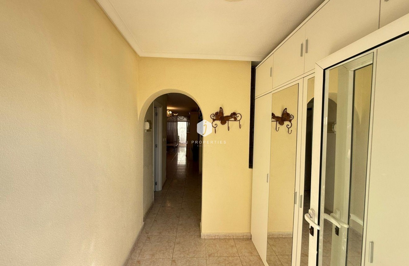 Tweedehands - Chalet -
Torrevieja - Calas blanca