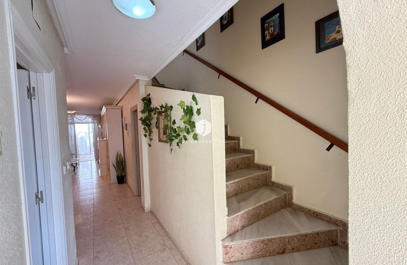 Tweedehands - Chalet -
Torrevieja - Calas blanca