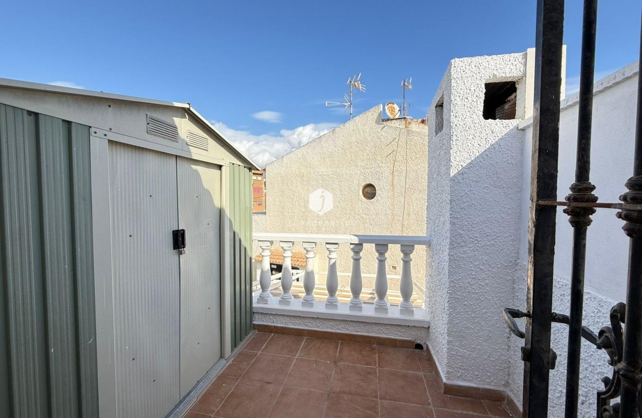 Tweedehands - Chalet -
Torrevieja - Calas blanca