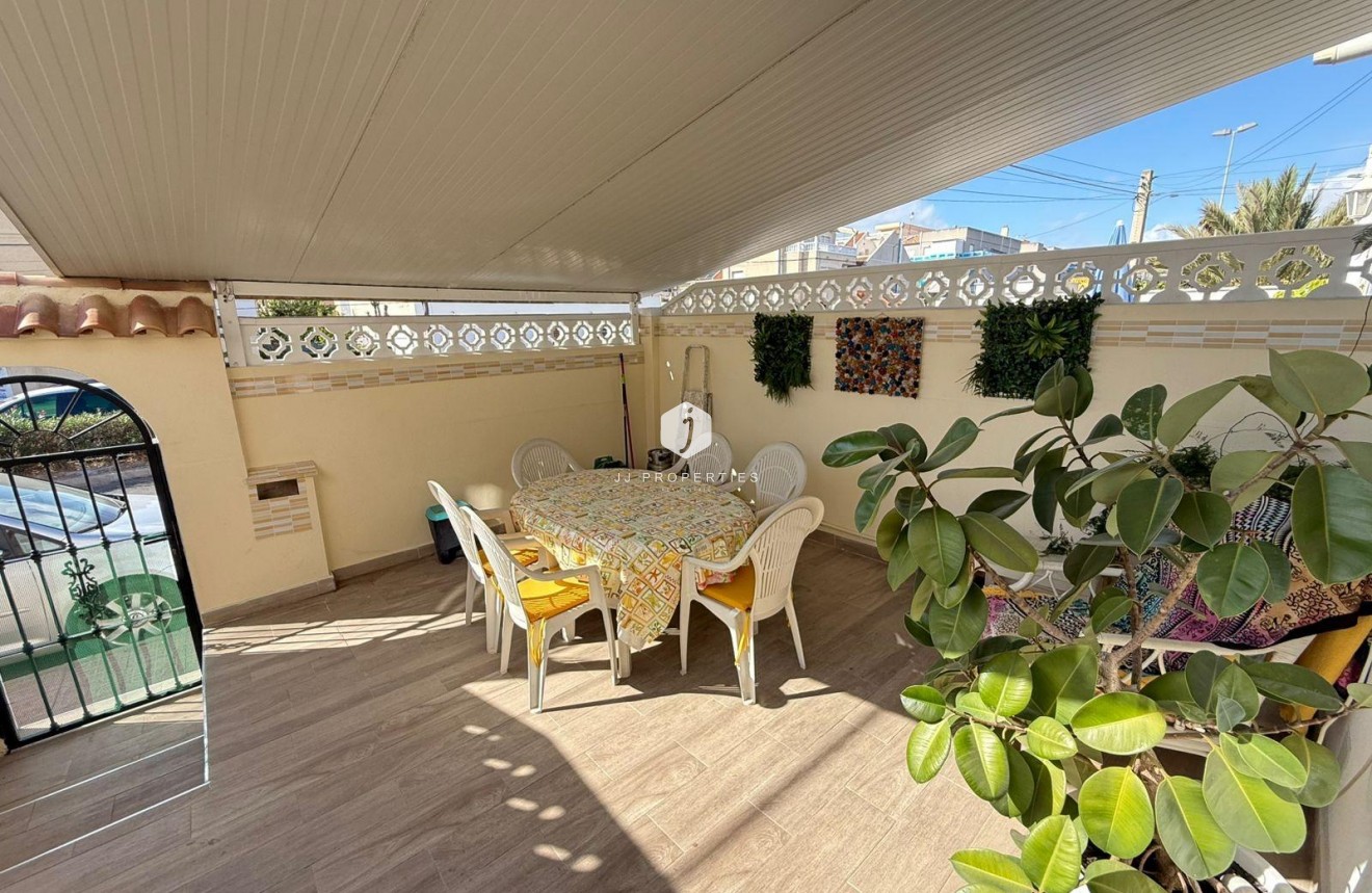 Tweedehands - Chalet -
Torrevieja - Calas blanca