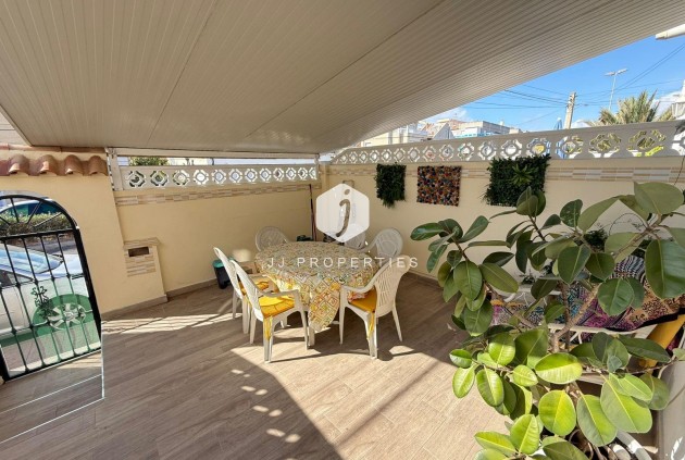 Tweedehands - Chalet -
Torrevieja - Calas blanca