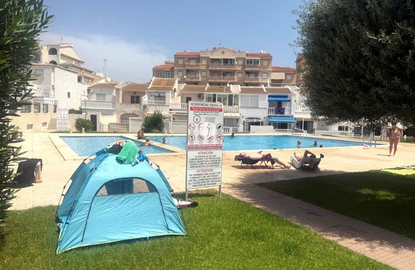 Tweedehands - Chalet -
Torrevieja - Calas blanca