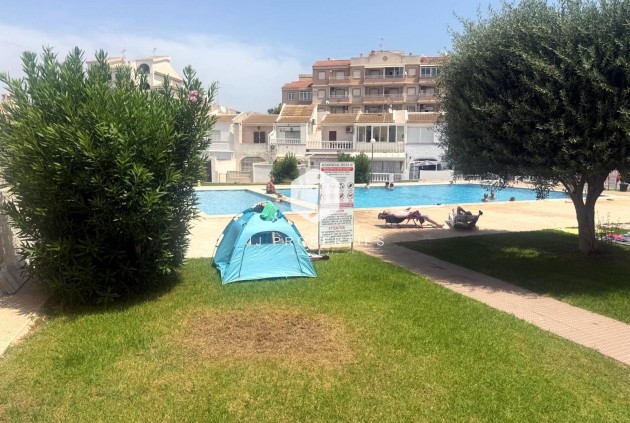 Tweedehands - Chalet -
Torrevieja - Calas blanca