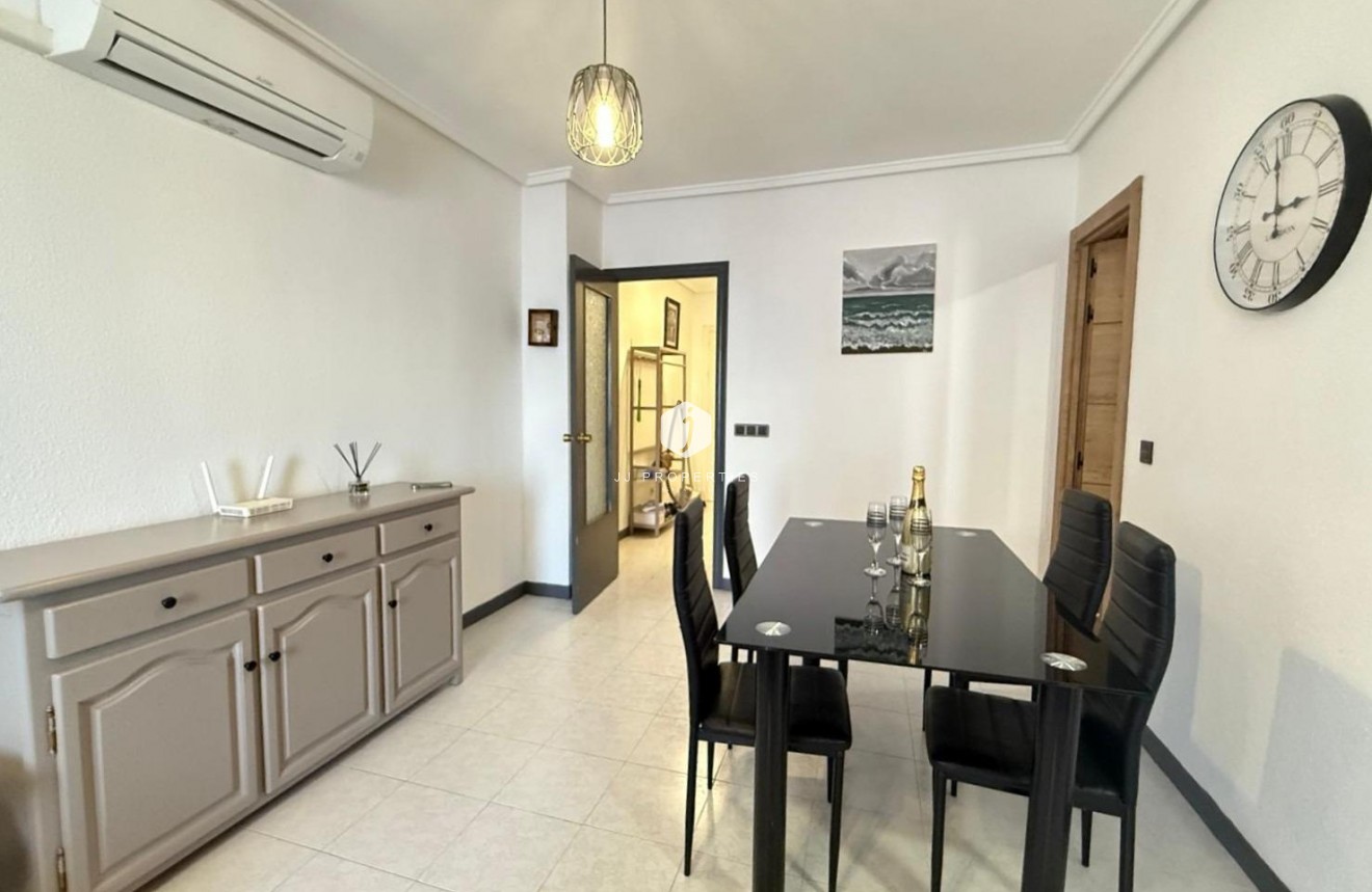Tweedehands - Appartement / flat -
Torrevieja - PARQUE DE LAS NACIONES