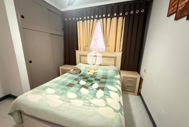 Tweedehands - Appartement / flat -
Torrevieja - PARQUE DE LAS NACIONES