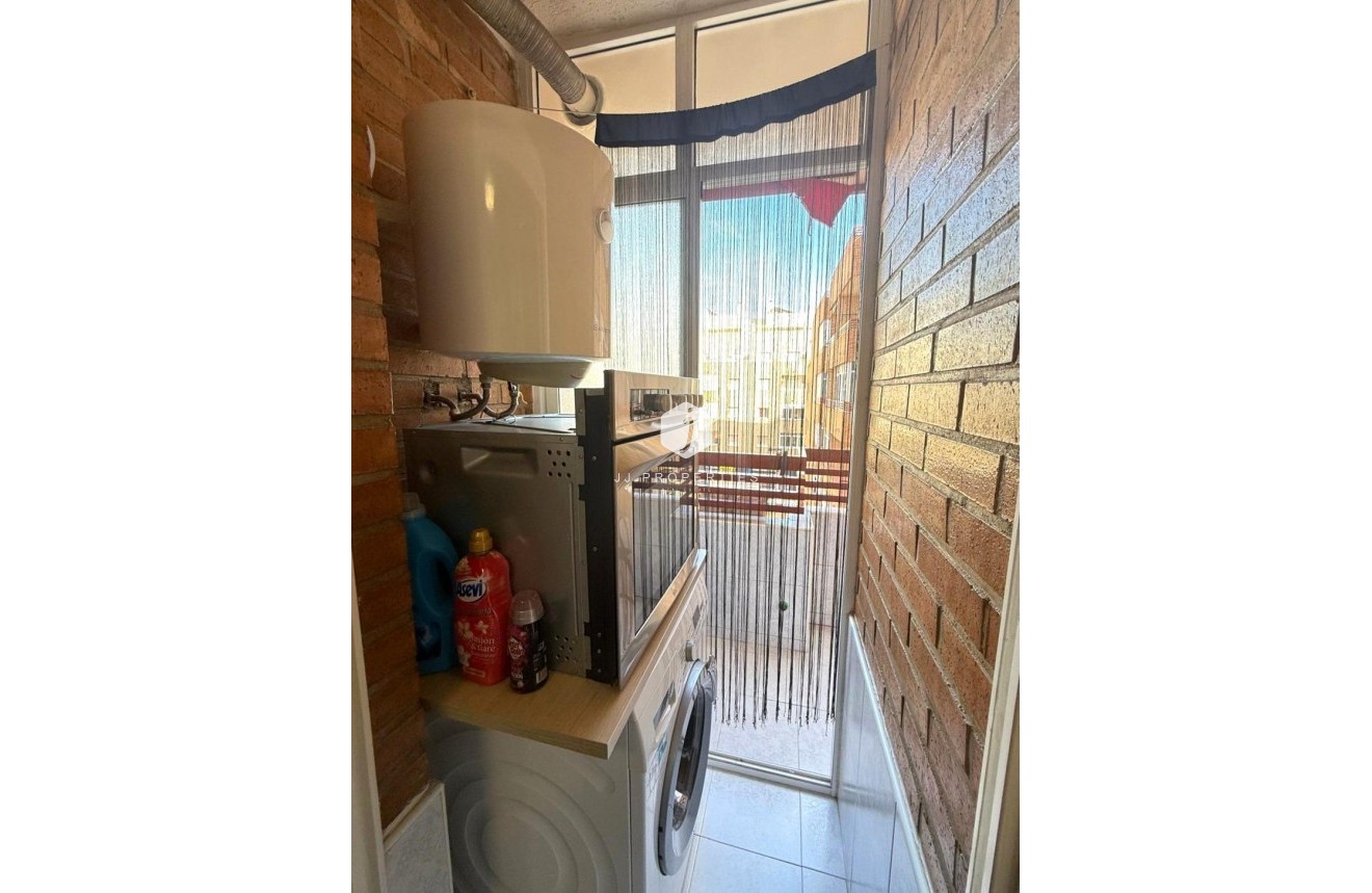 Tweedehands - Appartement / flat -
Torrevieja - PARQUE DE LAS NACIONES