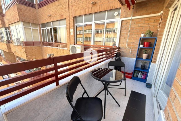 Tweedehands - Appartement / flat -
Torrevieja - PARQUE DE LAS NACIONES