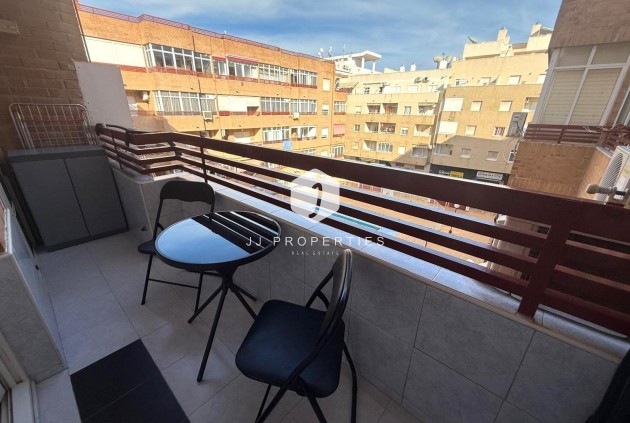 Tweedehands - Appartement / flat -
Torrevieja - PARQUE DE LAS NACIONES