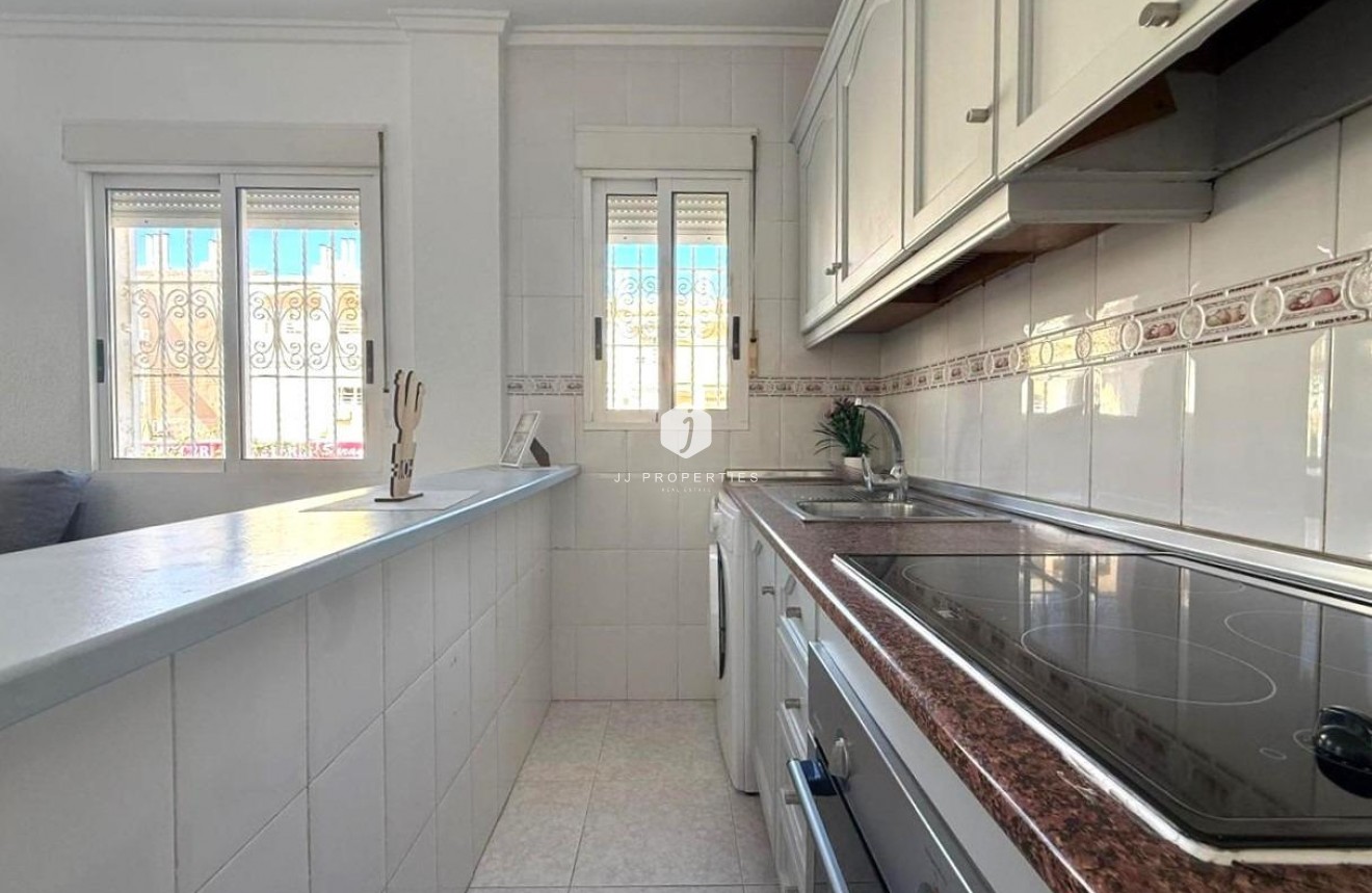 Tweedehands - Bungalow -
Torrevieja - Los Frutales