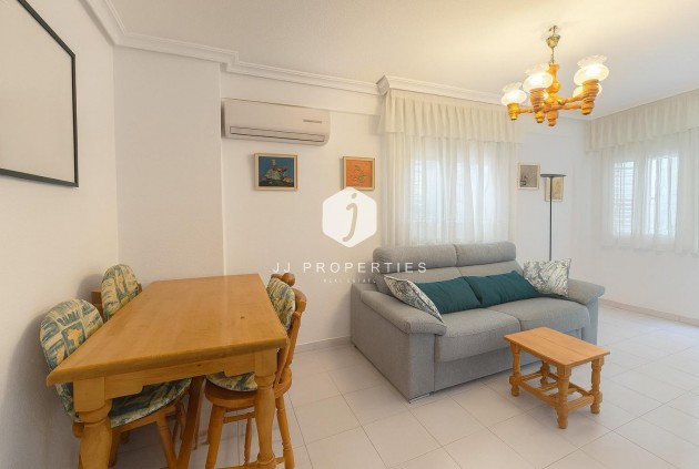 Tweedehands - Appartement / flat -
Torrevieja - Acequion