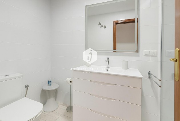 Tweedehands - Appartement / flat -
Torrevieja - Acequion