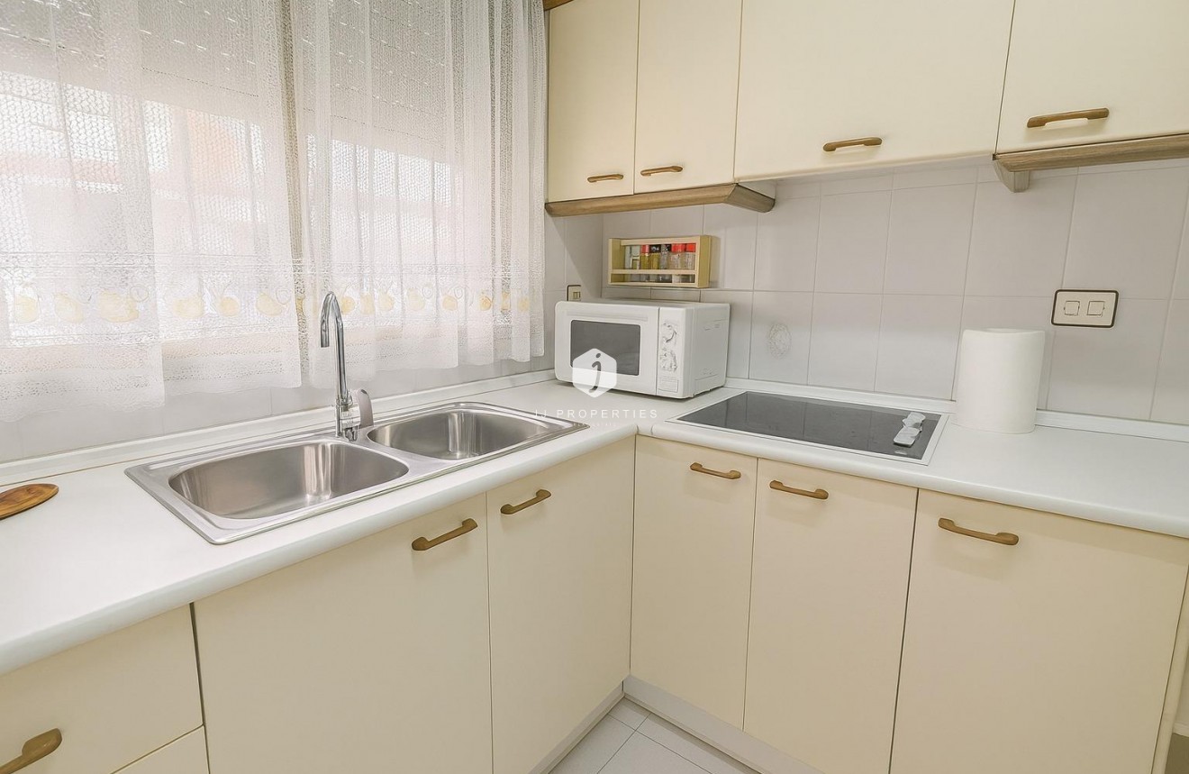 Tweedehands - Appartement / flat -
Torrevieja - Acequion