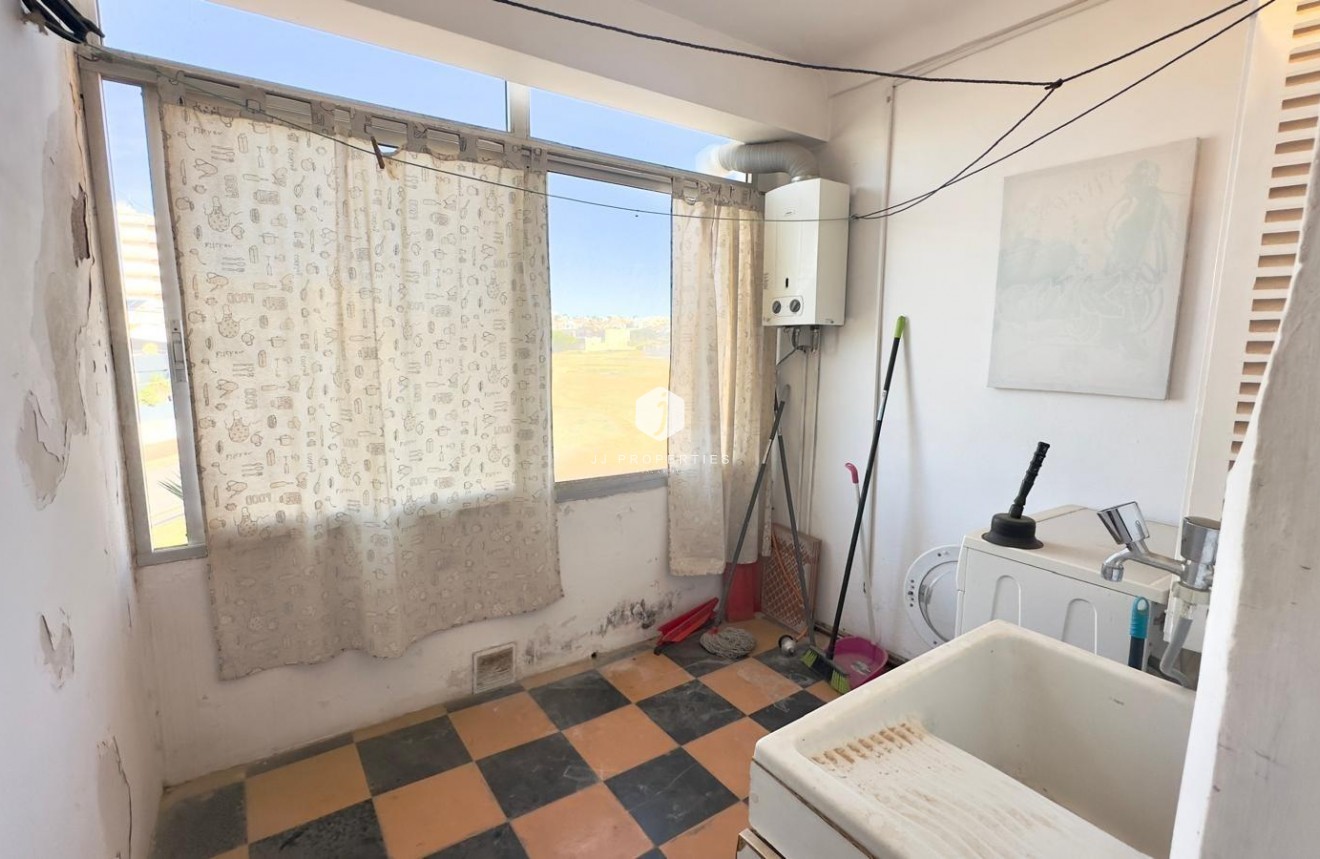 Tweedehands - Appartement / flat -
Torrevieja - Zona Los Frutales