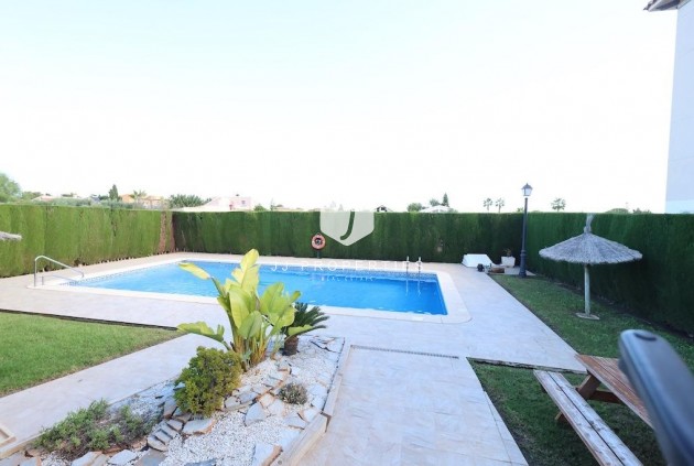 Tweedehands - Penthouse -
Orihuela Costa - Costa Blanca