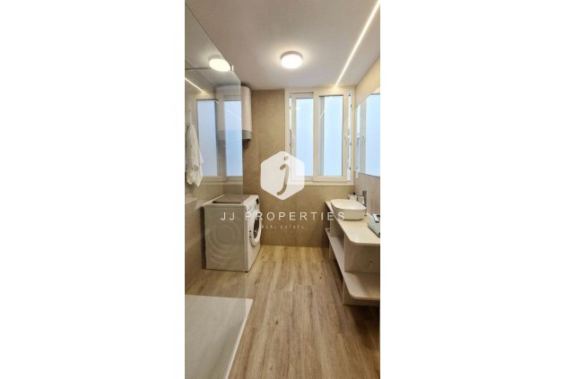 Tweedehands - Appartement / flat -
Torrevieja - Centro