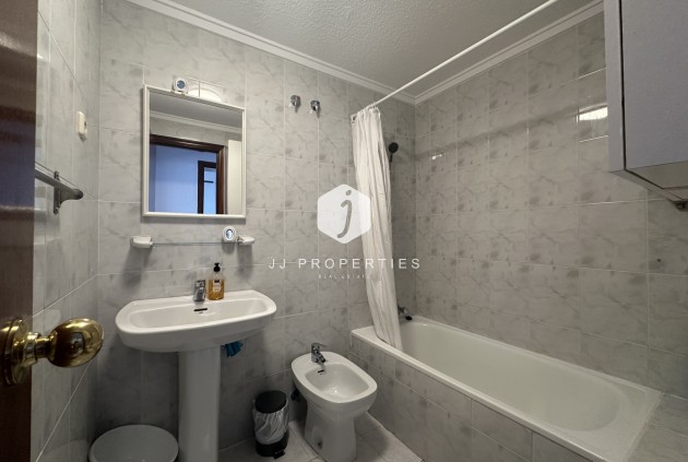 Tweedehands - Appartement / flat -
Torrevieja - Costa Blanca