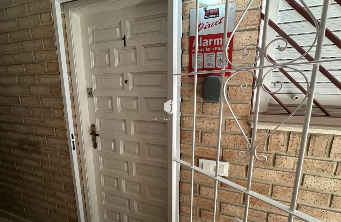 Tweedehands - Appartement / flat -
Torrevieja - Costa Blanca