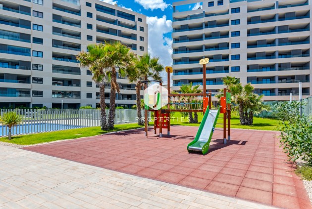 D'occasion - Appartement -
Punta Prima - Costa Blanca