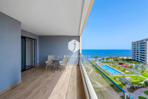 D'occasion - Appartement -
Punta Prima - Costa Blanca
