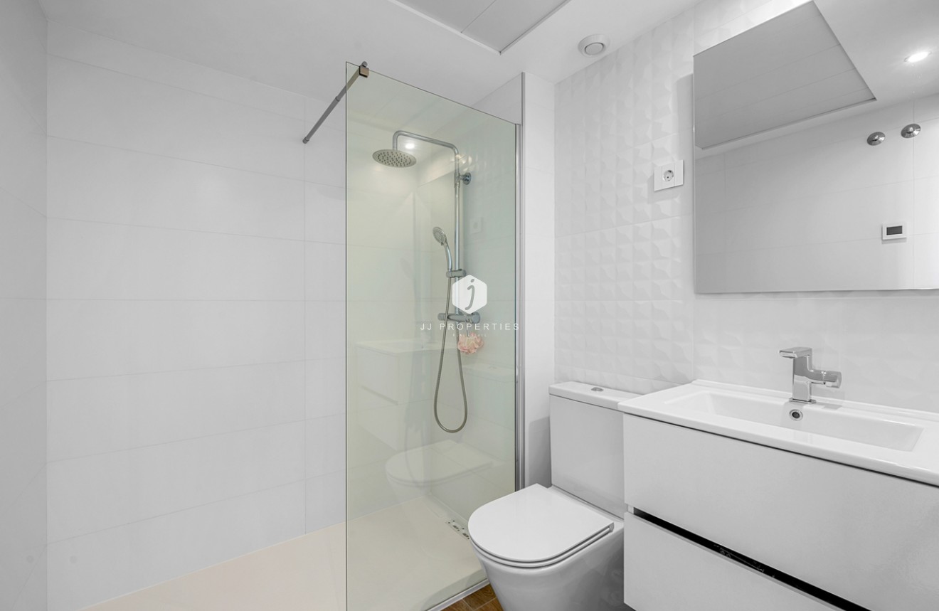 D'occasion - Appartement -
Punta Prima - Costa Blanca