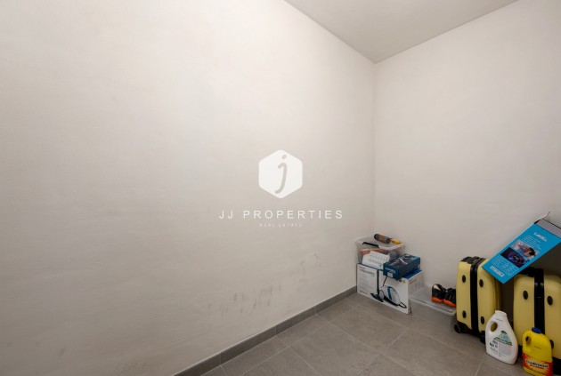 D'occasion - Appartement -
Punta Prima - Costa Blanca