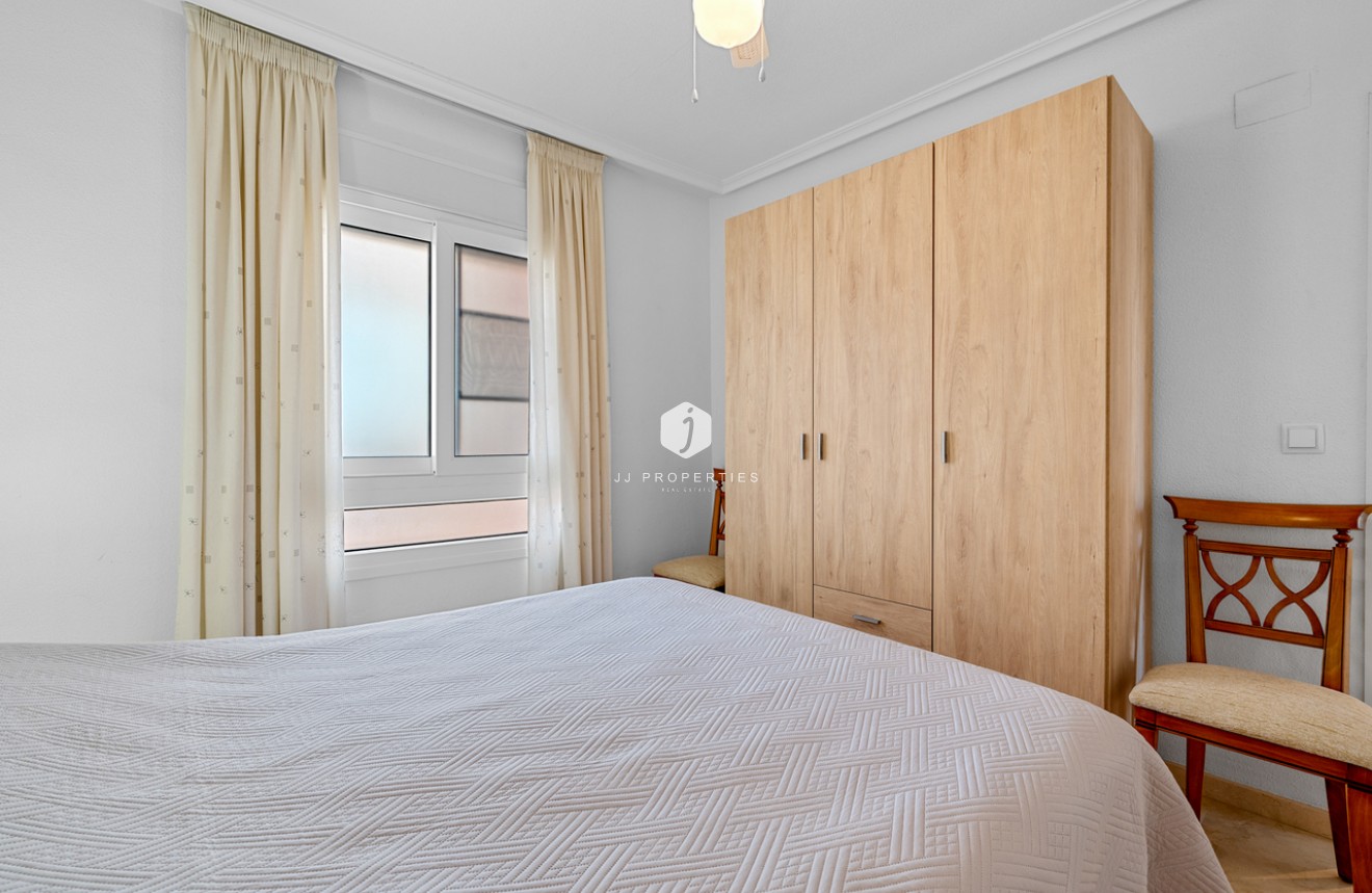 Tweedehands - Appartement / flat -
Playa Flamenca - Costa Blanca