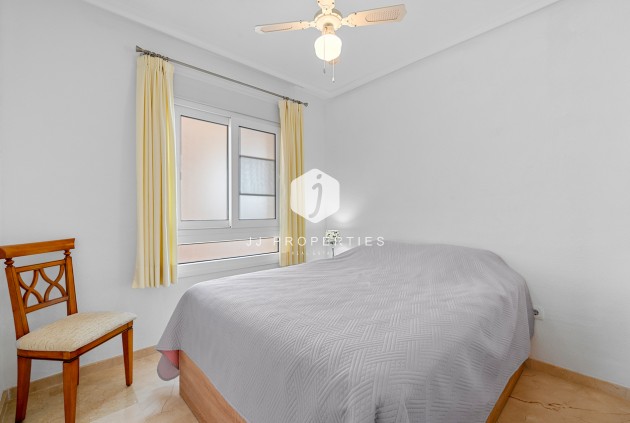 Tweedehands - Appartement / flat -
Playa Flamenca - Costa Blanca