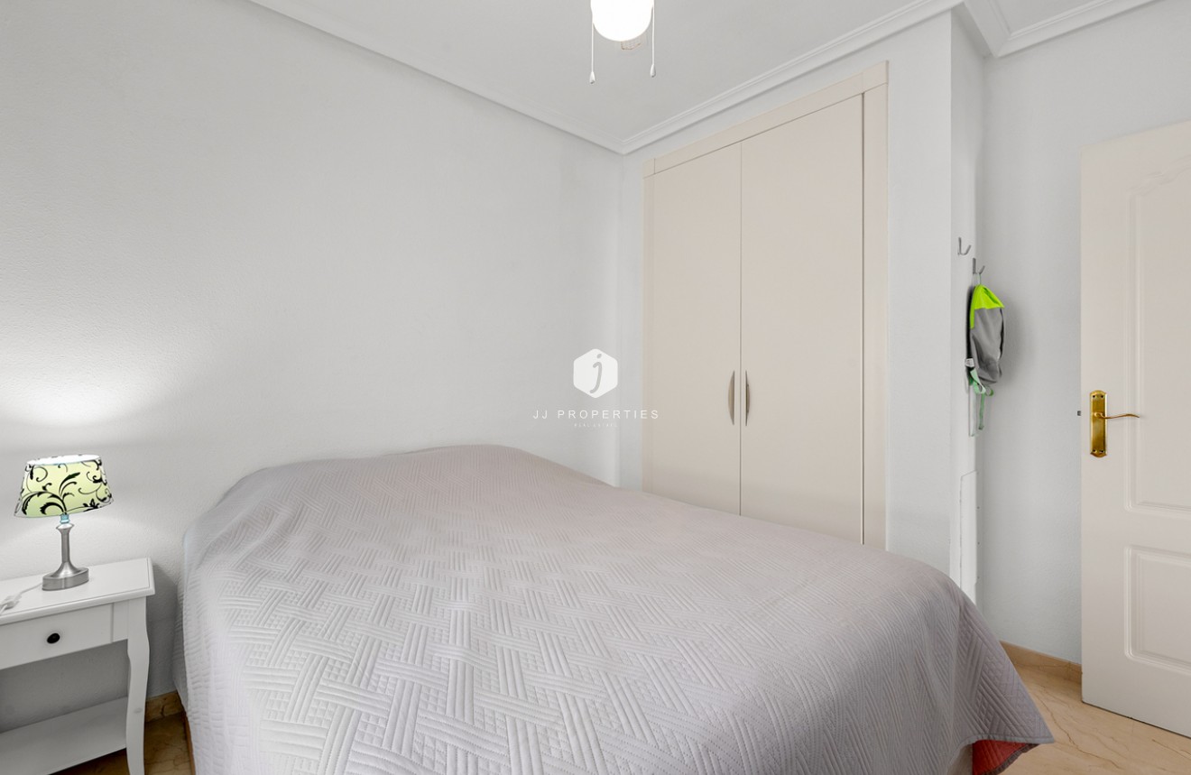 Tweedehands - Appartement / flat -
Playa Flamenca - Costa Blanca