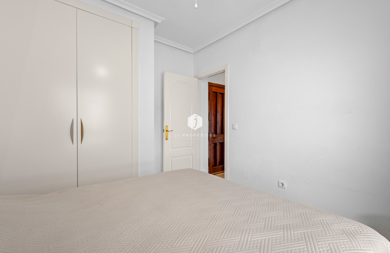 Tweedehands - Appartement / flat -
Playa Flamenca - Costa Blanca