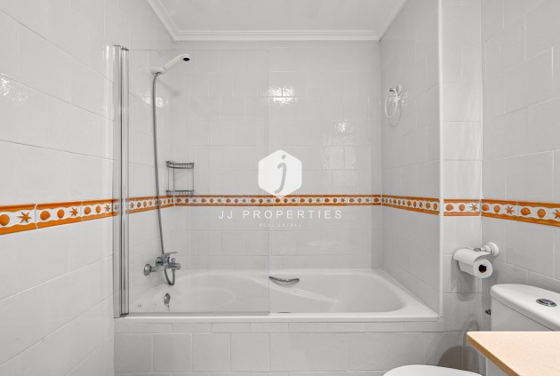 Tweedehands - Appartement / flat -
Playa Flamenca - Costa Blanca