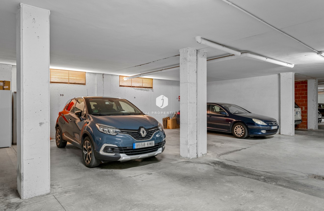 Tweedehands - Appartement / flat -
Playa Flamenca - Costa Blanca