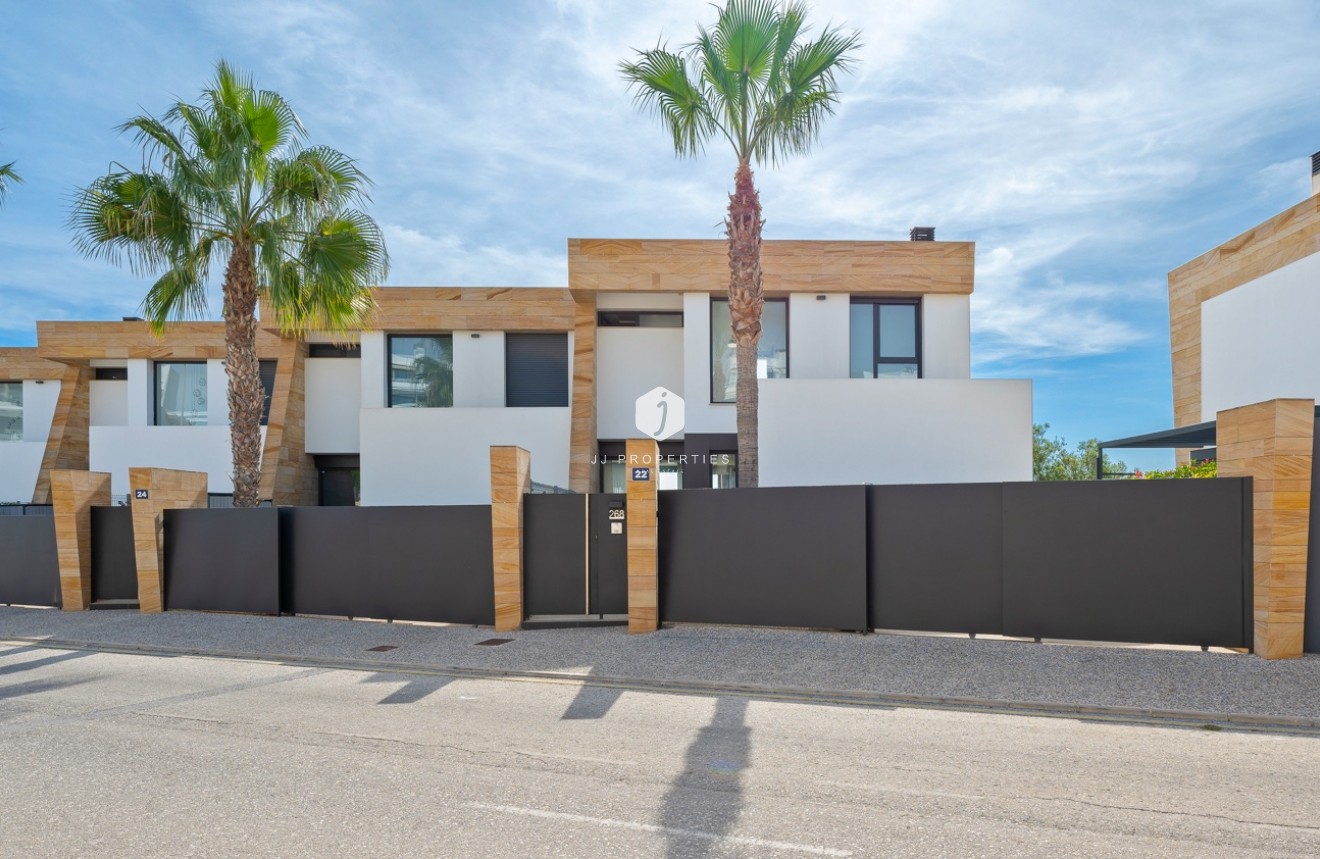 Tweedehands - Villa -
Orihuela Costa - Costa Blanca