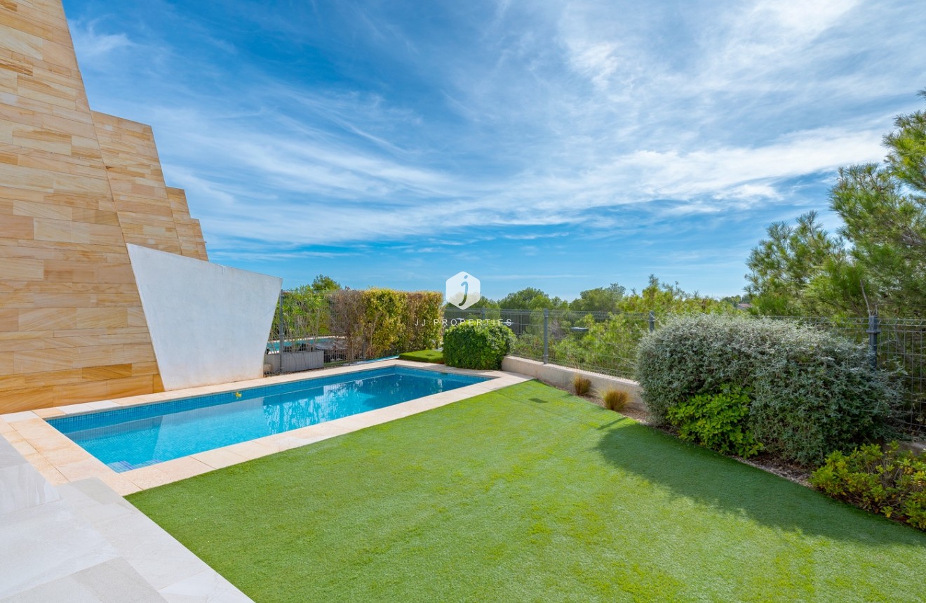 Tweedehands - Villa -
Orihuela Costa - Costa Blanca