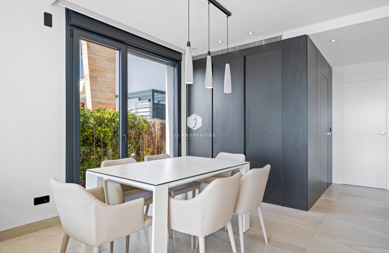 Tweedehands - Villa -
Orihuela Costa - Costa Blanca