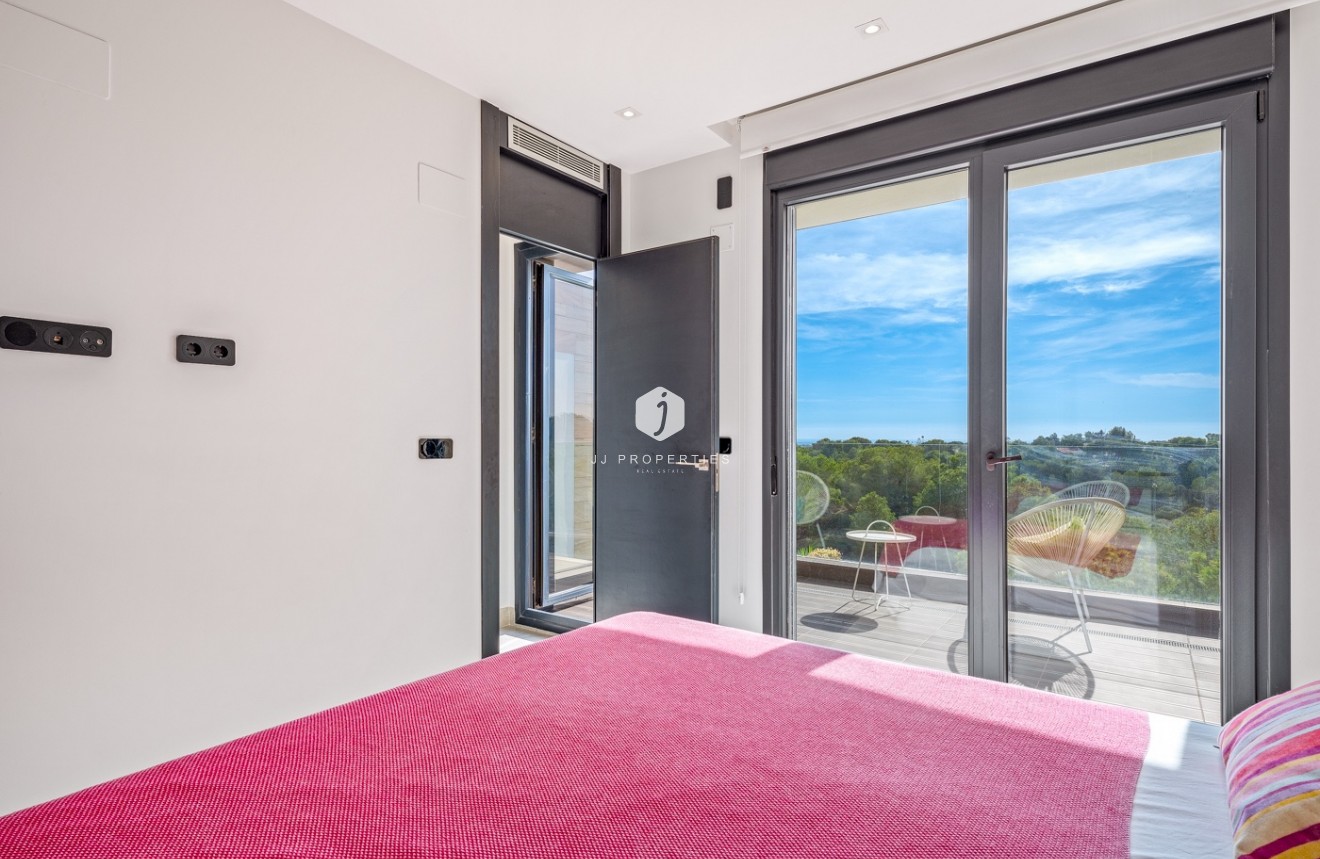 Tweedehands - Villa -
Orihuela Costa - Costa Blanca