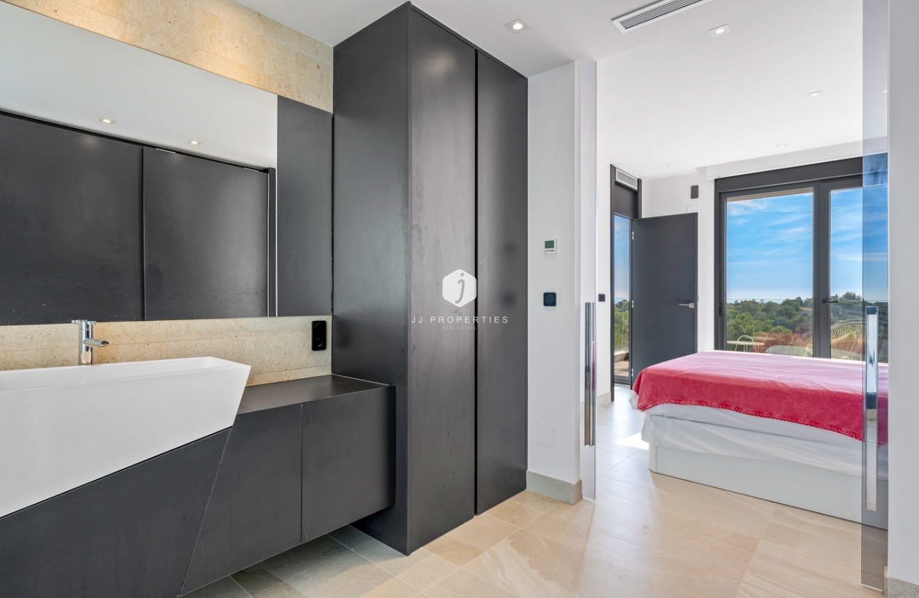 Tweedehands - Villa -
Orihuela Costa - Costa Blanca