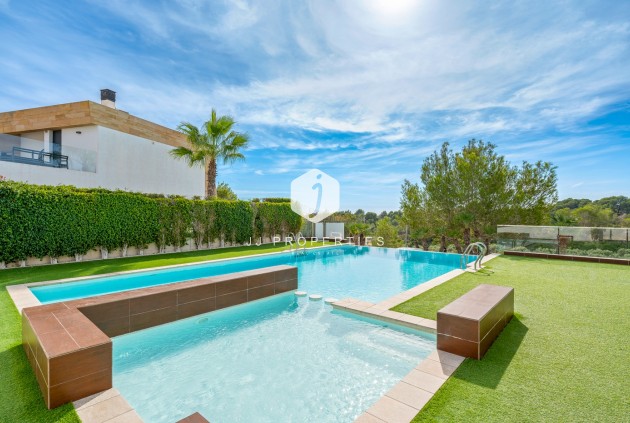 Tweedehands - Villa -
Orihuela Costa - Costa Blanca