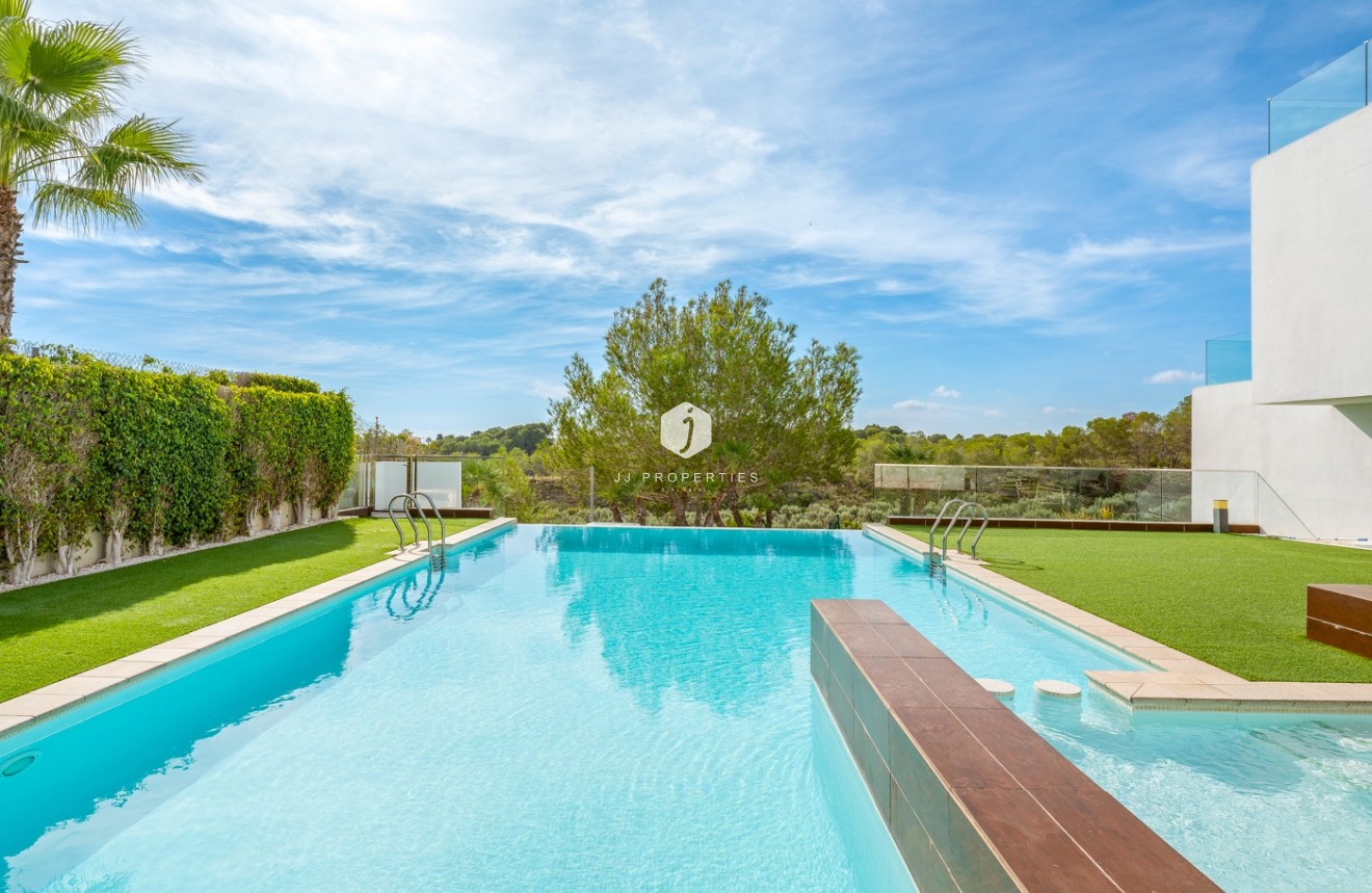 Tweedehands - Villa -
Orihuela Costa - Costa Blanca