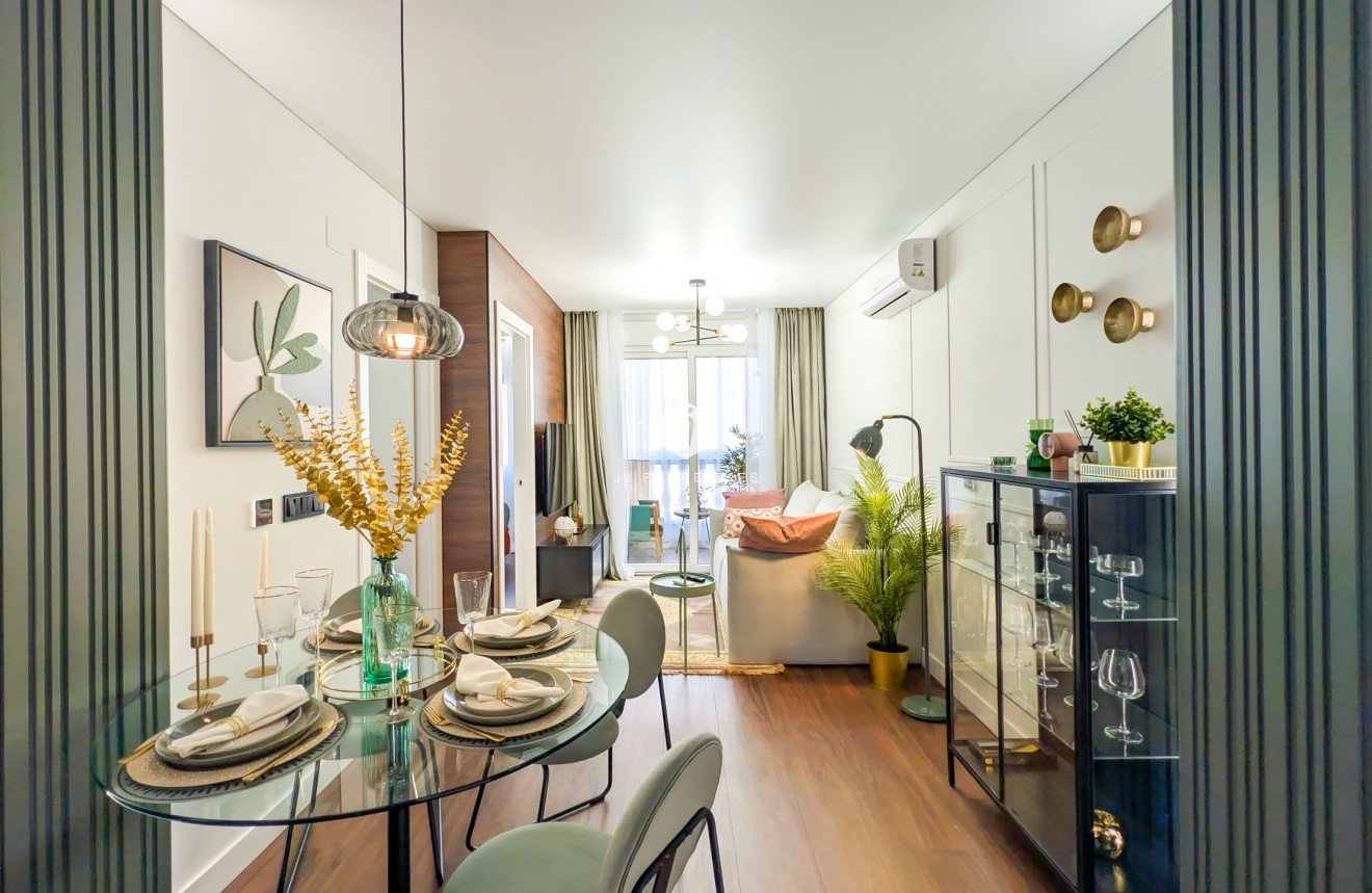 Tweedehands - Appartement / flat -
Torrevieja - Costa Blanca