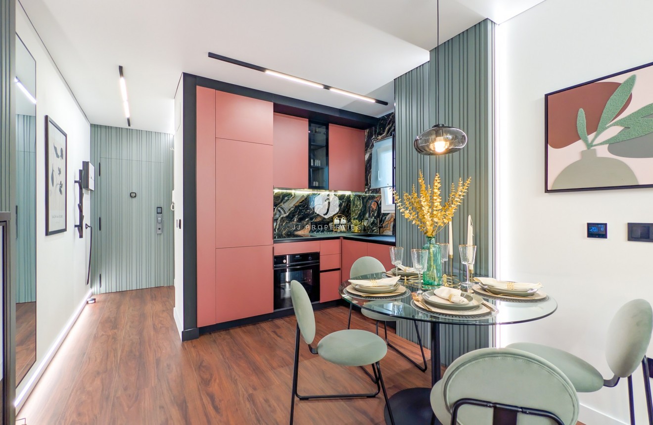 Tweedehands - Appartement / flat -
Torrevieja - Costa Blanca