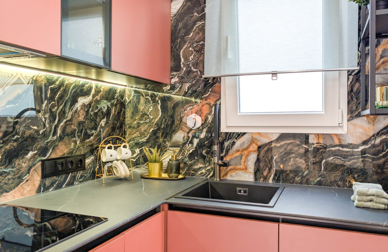 Tweedehands - Appartement / flat -
Torrevieja - Costa Blanca