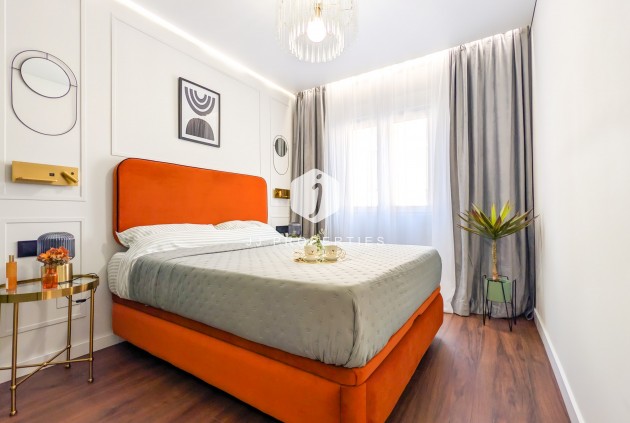 Tweedehands - Appartement / flat -
Torrevieja - Costa Blanca