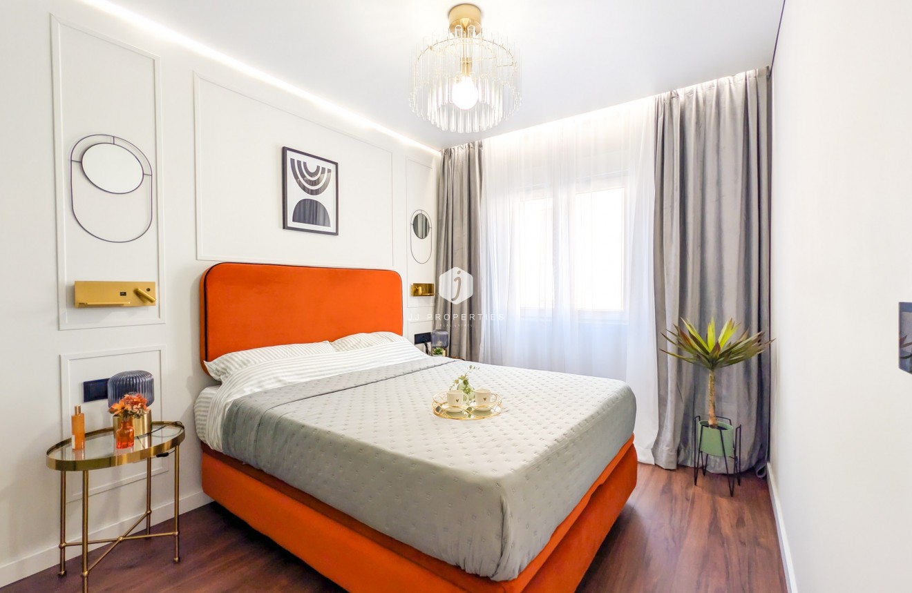 Tweedehands - Appartement / flat -
Torrevieja - Costa Blanca