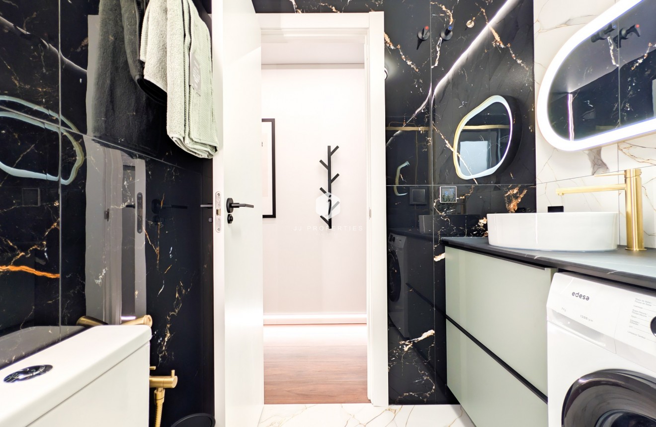 Tweedehands - Appartement / flat -
Torrevieja - Costa Blanca