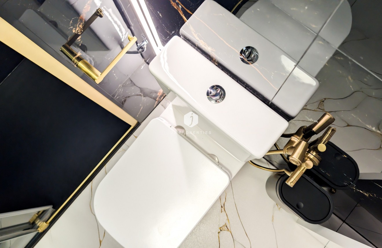 Tweedehands - Appartement / flat -
Torrevieja - Costa Blanca