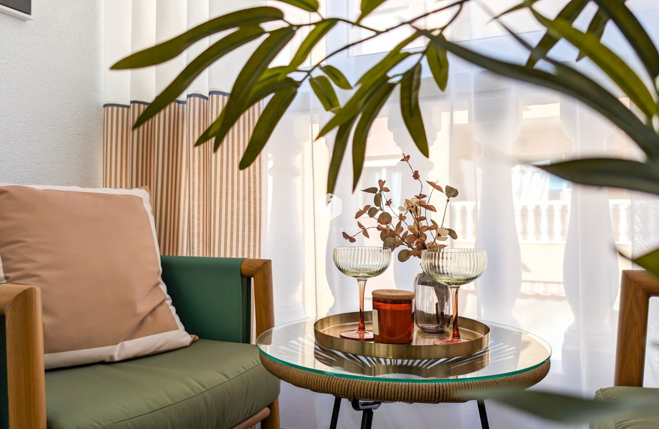 Tweedehands - Appartement / flat -
Torrevieja - Costa Blanca