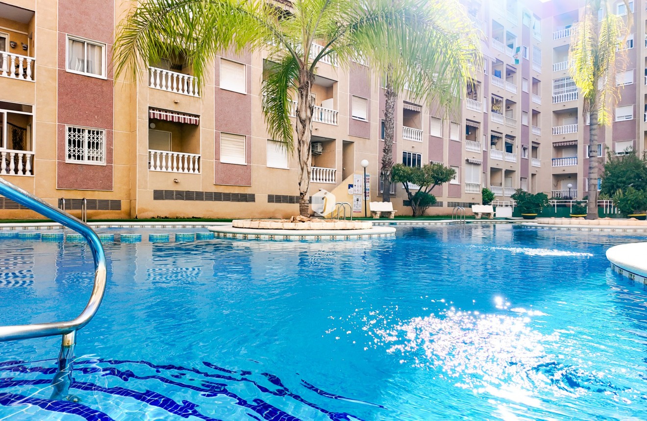 Tweedehands - Appartement / flat -
Torrevieja - Costa Blanca