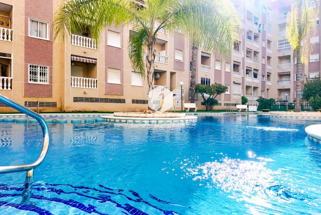 Tweedehands - Appartement / flat -
Torrevieja - Costa Blanca